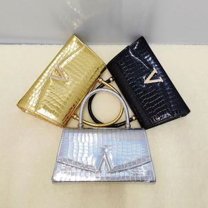 Luxury Designer Chain <b>Bag</b> with Crocodile Texture Top Handle and Buckle Decoration Elegant <b>Evening</b> Banquet Handbag - Product Image 1