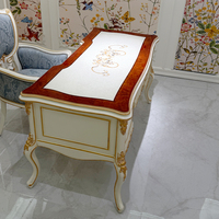 Bureau de direction sculpté, décoratif, orné, laqué et doré, style néoclassique, provincial, royal, antique, pour bureau à domicile ou d'étude