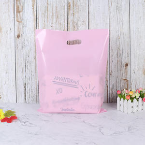 Logo personnalisé écologique PE sac à main en plastique transparent pour les vêtements à emporter et Shopping emballage cadeau - Product Image 5