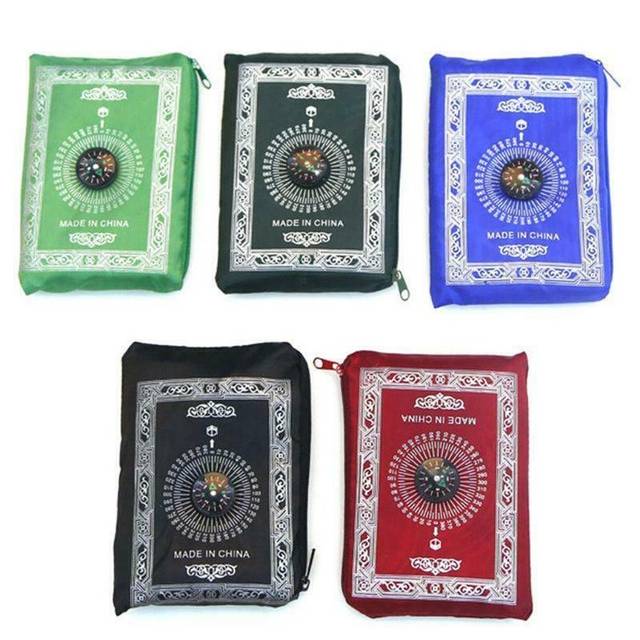 Wholesale Muslim Pray Floor Pad Portable Islam  Light Weight Portable Windproof Travel Pocket Size Prayer Mat with Compass