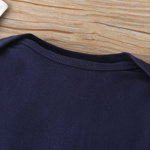 Nouvel arrivage : Ensemble 3 pièces de vêtements pour bébé - Barboteuse, pantalon et veste - Product Image 4