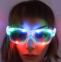 Vente chaude Nouveau Design Créatif LED Lunettes De Fête Lunettes Lumineuses Lunettes De Soleil Night Party Lunettes Clignotant LED Lunettes