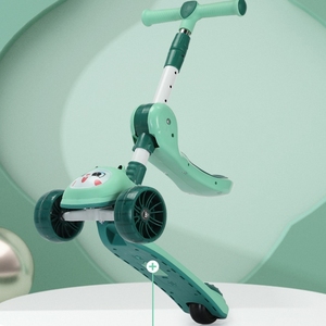 Trottinettes à pédales pliables pour enfants chauds avec 3 ensembles de coudières de genou à roues en polyuréthane lumineuses pour enfants de 2 à 14 ans - Product Image 5