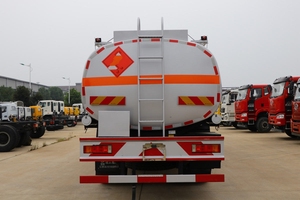 <span class=keywords><strong>Camión</strong></span> <span class=keywords><strong>Cisterna</strong></span> de Combustible Dongfeng 220HP 6X2 Directo de Fábrica para Gasolina y Diésel, Reabastecimiento Móvil - Product Image 5