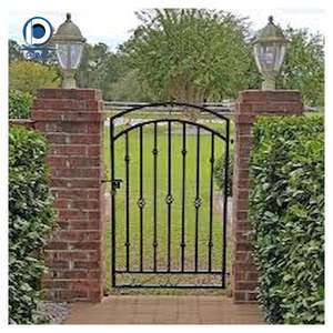 Puerta Doble de Hierro Forjado con Arco Tallado Estilo Europeo <span class=keywords><strong>Prima</strong></span>, Puerta de Villa de Lujo con Vidrio Negro Vintage - Product Image 4