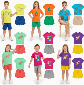 Lot de stock – Ensembles de vêtements d'été pour enfants 3-6 ans – Motifs variés, couleurs assorties – T-shirt à col rond et short 2 pièces pour garçons et filles - Product Image 2