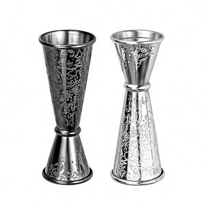 แก้วตวงค็อกเทลแบบสองด้าน สไตล์ญี่ปุ่น ทำจากสแตนเลส SS304 ขนาด 1+2 ออนซ์ ลายสลักดอกไม้ พร้อมเลเซอร์มาร์กกิ้ง เหมาะสำหรับบาร์เทนเดอร์ - Product Image 1