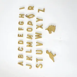 Letras a-z do alfabeto de metal dourado ou selecionar sua própria letra encantos corte a laser personalização