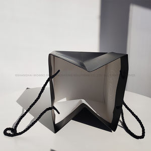 Opulent Chic Trendy Timeless Icónico Escultural Minimalista Sofisticado elástico Venta caliente bolsa de compras para chocolate - Product Image 3