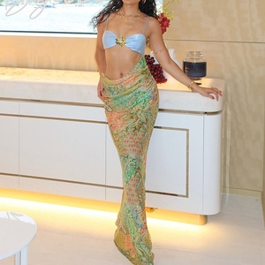 Nuevos Vestidos de Moda para Mujer, Sensuales, con Cuello Halter, Diseño de Paneles, sin Cintura, Estampados, con Espalda Descubierta y Combinación de Colores - Product Image 6