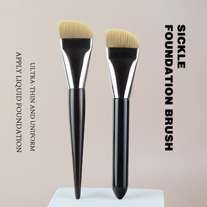 Pennello Fondotinta Sickle Ultra-Sottile Senza Cuciture, Pennello Trucco a Testa Piatta Senza Polvere, Pennello Maschera Viso in Legno di Ebano <span class=keywords><strong>Bianco</strong></span> Puro - Product Image 3