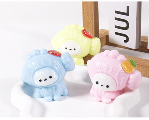 ของเล่นบีบรูปปลาบึกนุ่มนิ่มน่ารักแบบใหม่ ขนาดพกพา สำหรับวัยรุ่นและผู้ใหญ่ ช่วยผ่อนคลายความเครียดและบรรเทาอาการวิตกกังวล เหมาะเป็นของขวัญ - Product Image 1