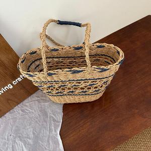 กระเป๋าสะพายไหล่ของผู้หญิงสุดหรูแบบตัดเชือกกระดาษแบบตรงกันข้ามสานเชือกฟางกระหล่ำปลีสำหรับเดินทางวันหยุดทำจากโพลีเอสเตอร์ใหม่ - Product Image 4