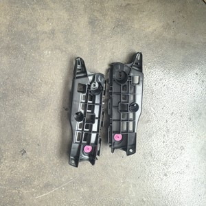   Soporte de Parachoques Delantero 5214552146-33060 para ES250 2013, Material PP con Tornillos - Product Image 1