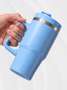 Wholesale Customized Good Quality New 20oz 590ml Stainless <b>Steel</b> Tumbler with Handle - Product Image 6