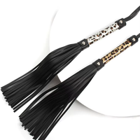 Fouet en cuir à imprimé léopard pour adultes Jouet de bondage SM doux pour les jeux de couple