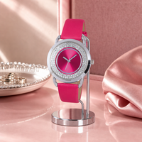 Montre à quartz pour femme, bracelet en cuir véritable, boîtier en alliage, mouvement à quartz chinois, montre-bracelet élégante pour femme