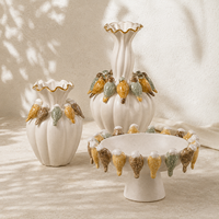Vase à fleurs en céramique 3D en forme d'oiseau, inspiré de la nature, avec bord doré, pour décoration de table, console ou intérieur.
