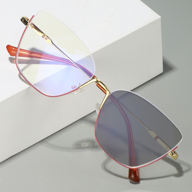 Blue Light Blocking Glasses Custom Size Metal Frame Photochromic Lenses for Specific Needs Photochromic Glasses