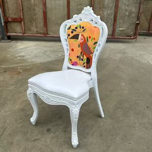 Silla de Resina Plástica Blanca Resistente al por Mayor, Modelo King Louis, para Alquiler en Bodas, Eventos, Fiestas, Banquetes, Interiores, Exteriores y Salas de Estar - Product Image 2