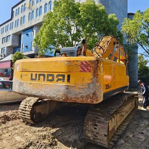 Excavadora Usada Original Hyundai 305LC-7 de 30 Toneladas con Motor PLC, Caja de Cambios, Bomba de Engranajes, Rodamiento, Capacidad de la Cuchara de 1.38m, Potencia de 198kw - Product Image 4