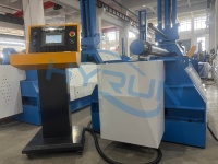 Machine à rouler les tôles à 4 rouleaux robuste avec moteur de 5,5 kW pour l'acier inoxydable et l'aluminium, épaisseur de 8 mm, largeur de 1500 mm, personnalisable