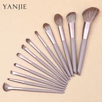 Ensemble professionnel de 12 pinceaux de maquillage crème couleur café, pour fond de teint, fard à paupières, lèvres, incluant des pinceaux angulaires et effilés, outils de beauté portables