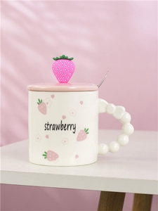 Tasse à café en céramique 3D fraise mignonne de 420 ml (14 oz) avec couvercle, chauffe-tasse en porcelaine pour enfants, vente en gros - Product Image 4