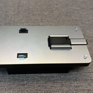 Convertidor CC-CC PV15-29B24R3A6 Nuevo, 24V 625mA 15W, Entrada Amplia de 200-1500VDC - Product Image 1