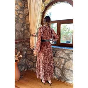 เดรสชีฟองลายดอกไม้สีน้ำตาลหรูหรา ทรงหลวม คอระบาย เอวธรรมชาติ ชุดลำลอง ผ้าบางโปร่ง - Product Image 6