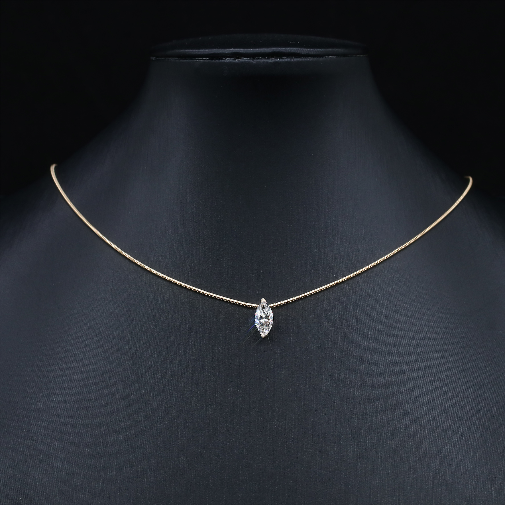 สร้อยคอทองคำ 18k สีเหลือง+เพชรแล็บ