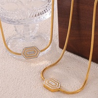 Collier pendentif géométrique en zircone cubique hexagonale haut de gamme, chaîne serpent en corde, plaqué or 18 carats, ensemble de bijoux en acier inoxydable