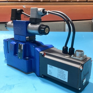 R900715040 4WRKE16W8-200L-3X/6EG24ETK31/F1D3M Direccional Proporcional NG16 Operado por Piloto 200L/min 350Bar Sin OBE - Product Image 5
