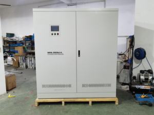 Régulateur de tension automatique <span class=keywords><strong>AVR</strong></span> série Sbw-f triphasé <span class=keywords><strong>1600</strong></span> Kva 1200 Kva 1000 Kva 400v, stabilisateur servo - Product Image 2