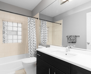 Tocador de baño de madera contrachapada RTA de estilo europeo, armario colgante de pared elegante de alta calidad de proveedor vietnamita para apartamentos - Product Image 3