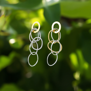Boucles d'oreilles pendantes tendance en acier inoxydable 316L avec placage or PVD, durables et résistantes - Product Image 3