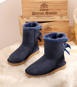 Wholesale Waterproof Outdoor Shearling Sheepskin <strong>Boots</strong> Rhinestone Bow Mid-tube Winter Warm Real Fur Snow <strong>Boots</strong> For Women Autumn - Product Image 5