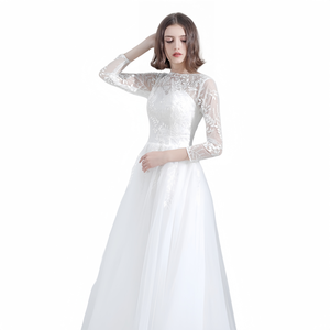 فستان زفاف عصري جديد فاخر وأنيق من الدانتيل الأبيض النقي بقصة A-Line، طول الأرضية، بلمسة طبيعية ورباط خلفي، صديق للبيئة وطويل - Product Image 1