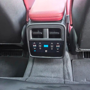 <span class=keywords><strong>Porsche</strong></span> <span class=keywords><strong>Taycan</strong></span> <span class=keywords><strong>2022</strong></span> d'occasion, berline électrique de luxe, gris argenté, haute performance, 4 roues motrices, véhicule électrique d'occasion haut de gamme - Product Image 4