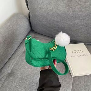 Bolsa pequena para almuerzo de PU tejida de nuevo estilo para cruzar fronteras estilo retro versatil de gran venta compacta - Product Image 6