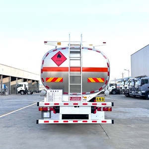 <span class=keywords><strong>Camion</strong></span>-<span class=keywords><strong>citerne</strong></span> à huile lourd Howo 8x4 en alliage d'aluminium 20CBM carburant Diesel <span class=keywords><strong>essence</strong></span> <span class=keywords><strong>essence</strong></span> Transport livraison <span class=keywords><strong>camion</strong></span>-<span class=keywords><strong>citerne</strong></span> à vendre - Product Image 5