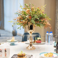 Support à fleurs créatif en métal doré pour mariage, centres de table européens pour salle à manger, salon, hôtel sur mesure