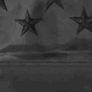 ธงชาติอเมริกันสีดำขนาด 3x5 ฟุต ทนทาน พร้อมห่วงทองเหลืองสีสดใส ตกแต่งด้วยดาวปักอย่างประณีต คุณภาพเยี่ยม - Product Image 5