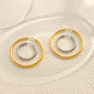도매 패션 쥬얼리 변색 방지 PVD 금도금 미니멀리스트 Y2K 빅 후프 귀걸이 (여자용) - Product Image 2