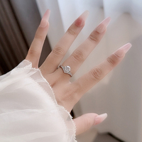 Bague de promesse en moissanite ronde incolore, argent S925, plaqué rhodium, passe le test de vérification au stylo, bijoux en gros pour marques