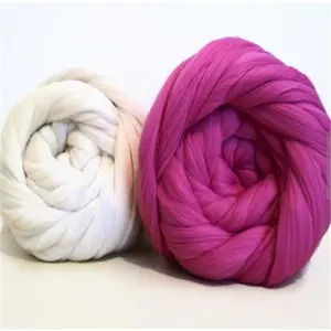 Nhà Máy Bán Buôn Siêu Chunky Khổng Lồ Merino Len Sợi Jumbo 100% Woll Roving Cho Xoắn Cánh Tay Đan Chăn 40 M/kg