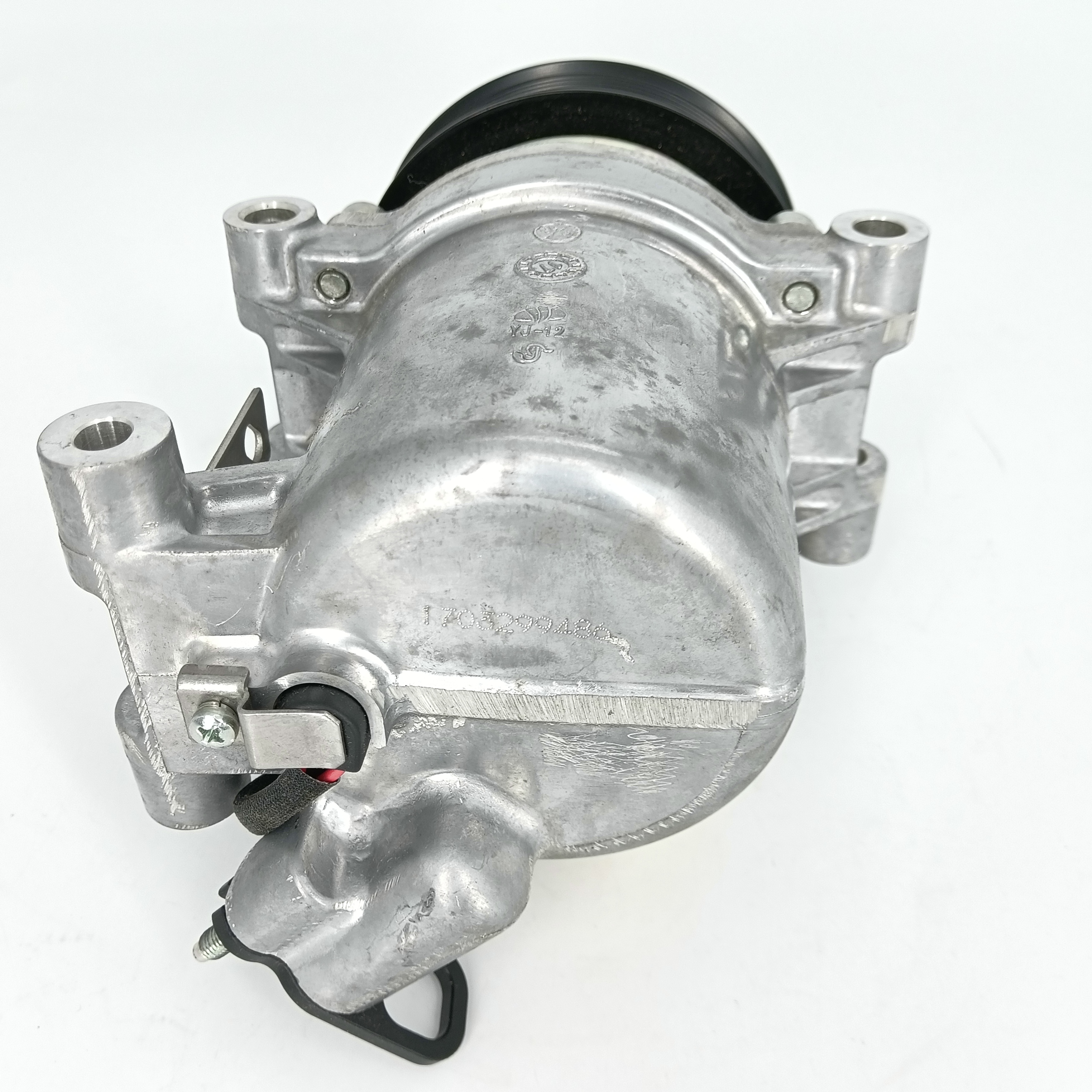 12V Air Conditioning Compressor for Citroen C3 & Peugeot 301