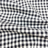 Tissu Seersucker en Coton Teint Fil à Carreaux Vichy Grande Échelle Noir et Blanc 80S 85GSM Froissé En Stock