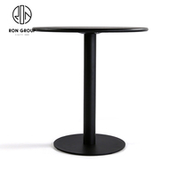Jolis cadres en fonte de café de style industriel moderne en métal noir rond extérieur meubles de restaurant base de table à manger