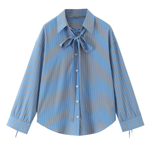 Chemise à manches longues rayée bleue pour femme avec col à nœud papillon, coupe ample, chemisier décontracté, haut en popeline à manches longues, à porter en toutes saisons - Product Image 1